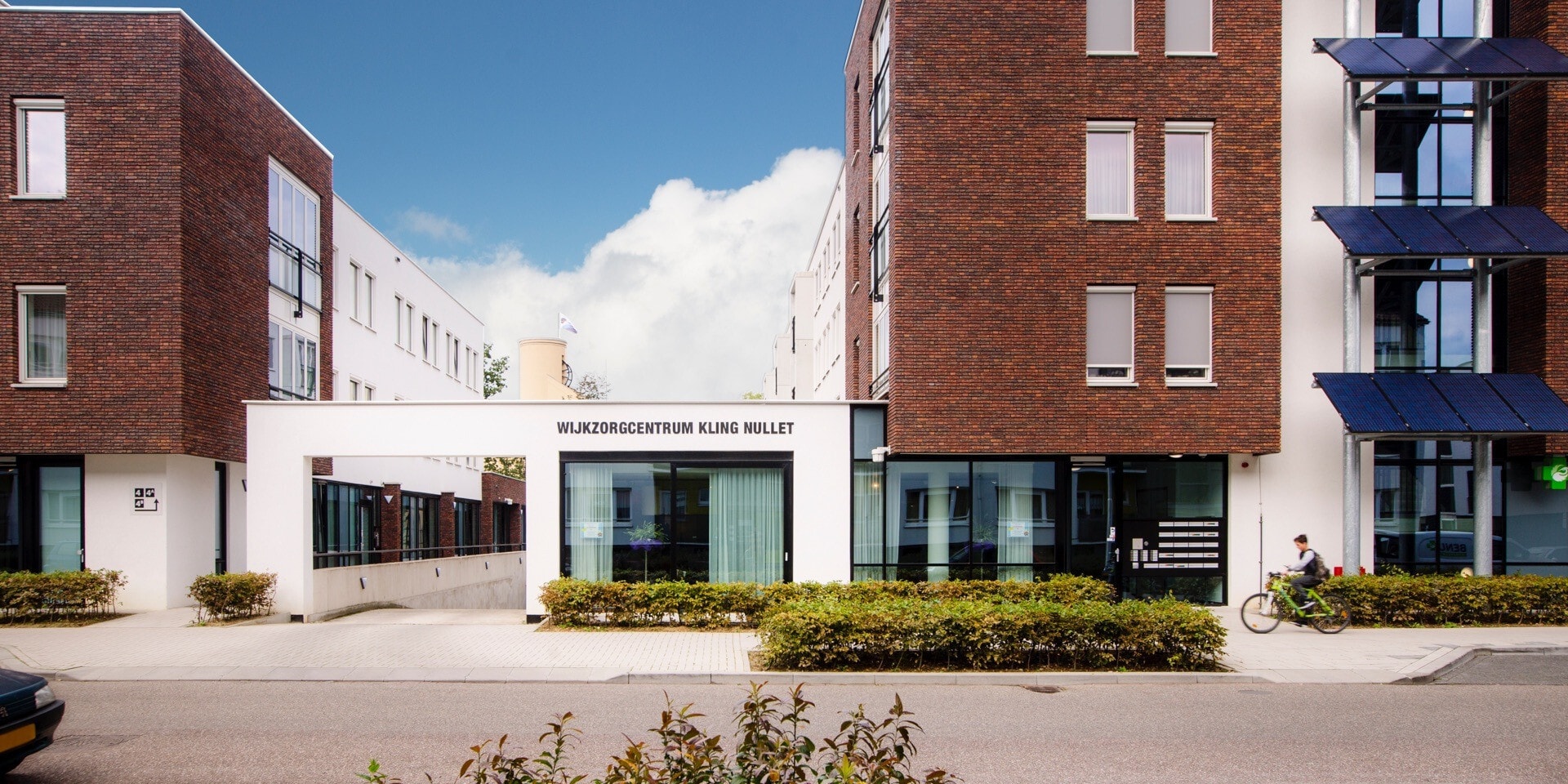 Buitenkant van wijkzorgcentrum Kling Nullet.