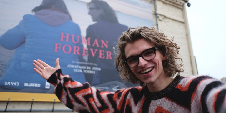 MeanderGroep biedt haar medewerkers de film 'Human Forever'